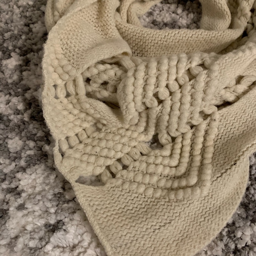 Cream Scarf - Picture 4 of 6